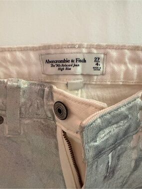 Abercrombie & Fitch Pale Pink High-Rise Jeans with Subtle Sheen